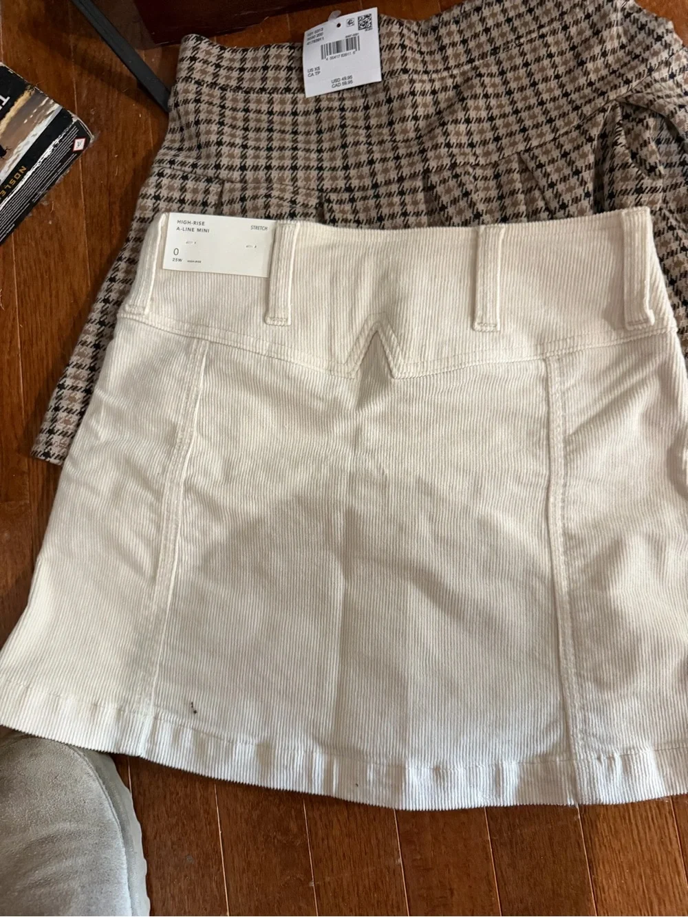 American Eagle Outfitters Brown and Black Plaid Pleated Mini Skirt